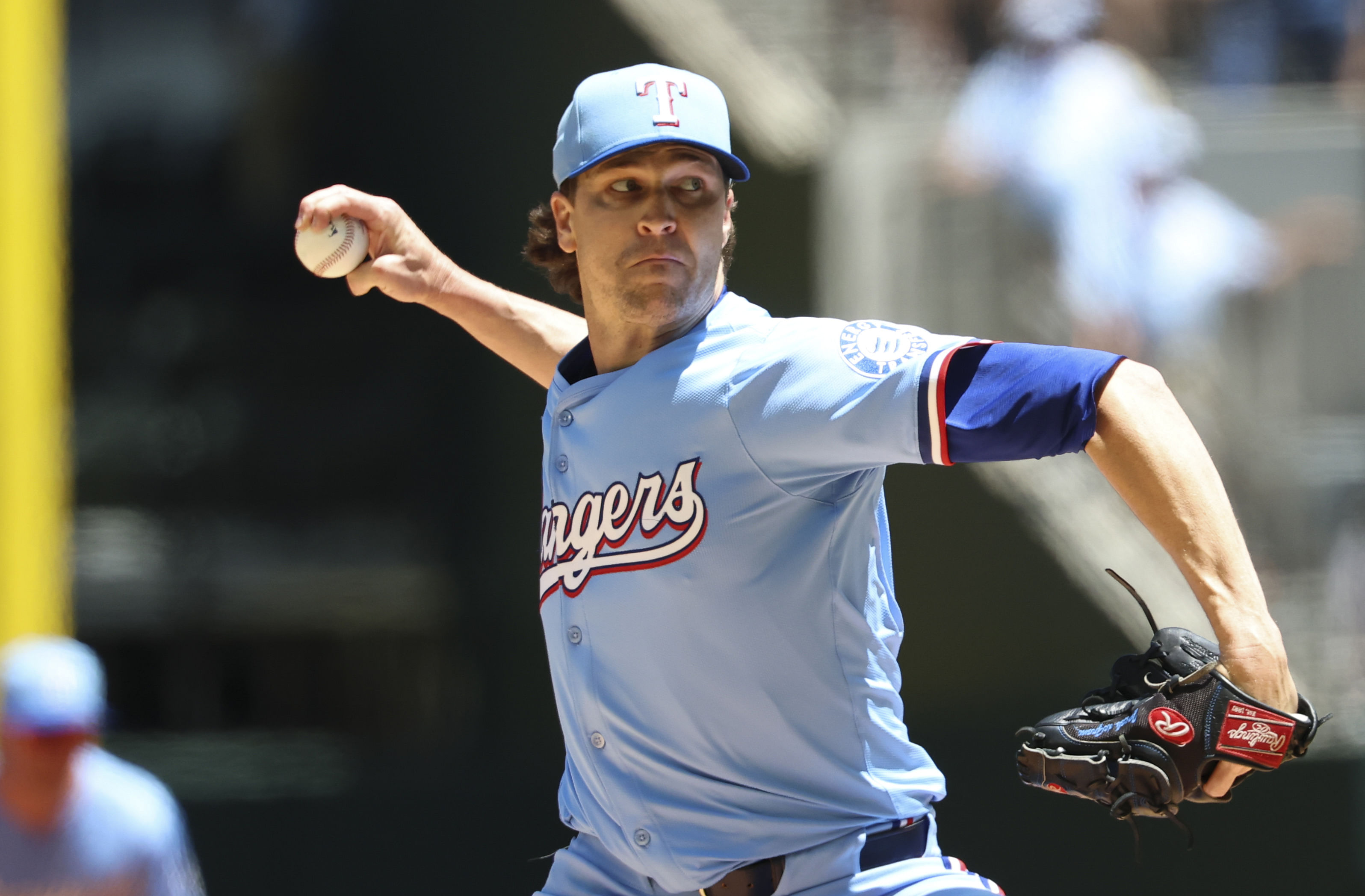 Jacob DeGrom is pitching today - Source: Imagn
